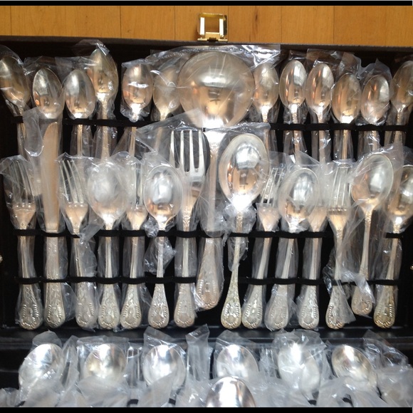 Antique SILVER PLATED ENCHANTED ROSE 48 PC SILVERWARE FLATWARE SET SEALED - Picture 2 of 16